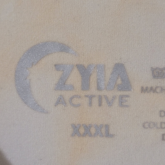 + Zyia Active Hendrix Dusk Go to pocket tie dye short sleeve tshirt - Picture 5 of 7